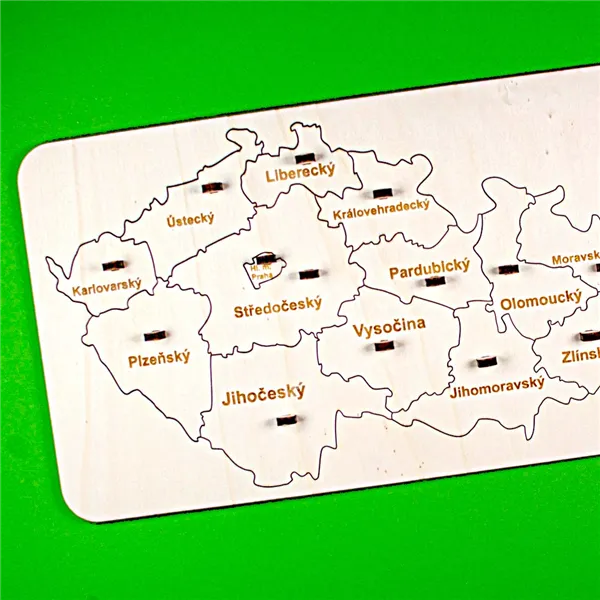 Mapa ČR dřevěná s kraji vkládačka